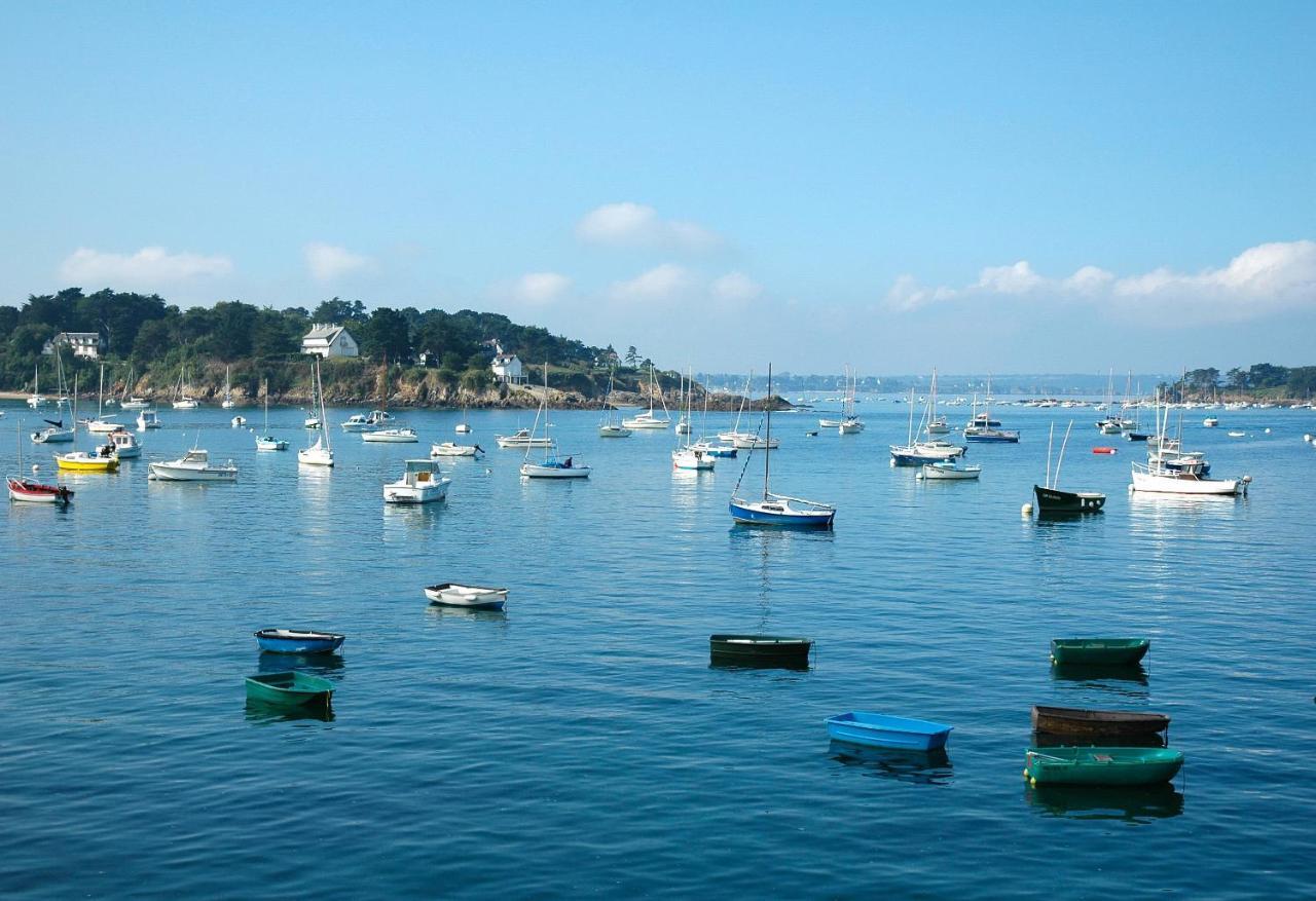 Beaussais Sur Mer 마누아 드 라 로저레이스 앤 스파 B&B 외부 사진
